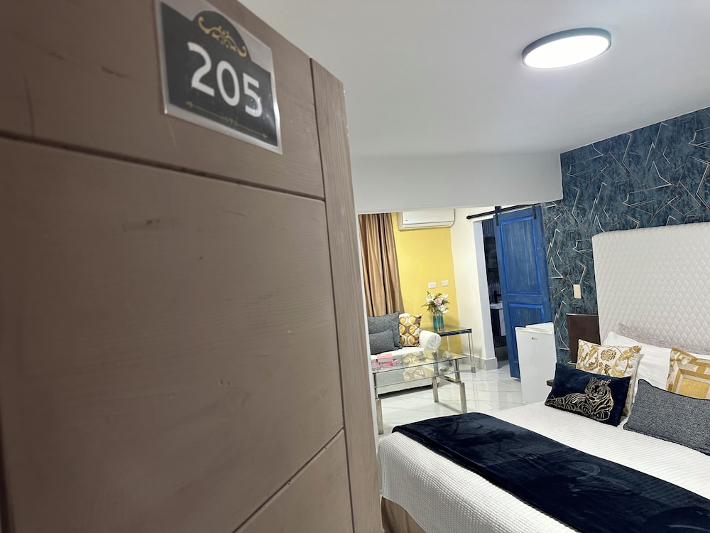 Onyx luxury rd