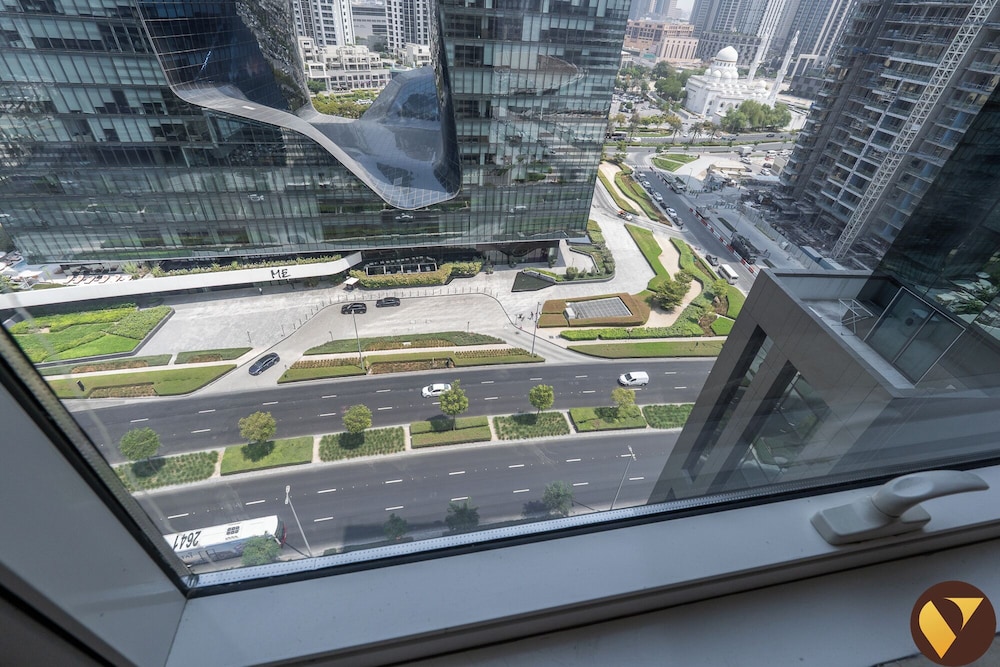 Damac Cour Jardin Pool & Gym Access