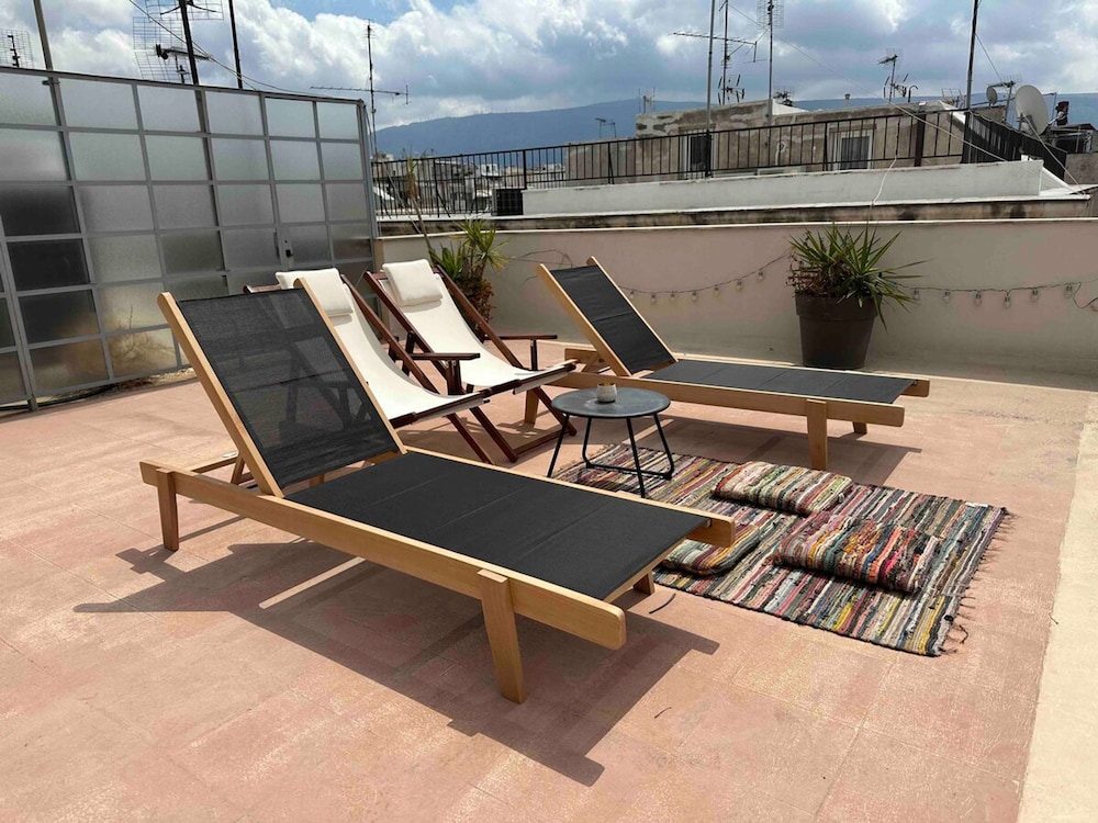 200mbps Wifi - Penthouse With Acropolis View