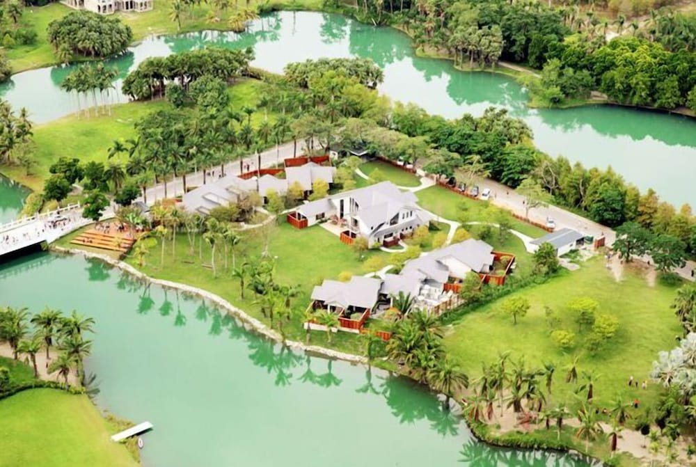 Bear Forest Villa