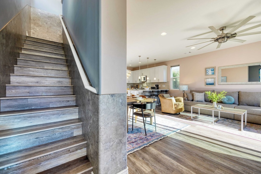 Casa do Sol by Avantstay Rooftop Deck w/ Ocean Views 2 Blocks to Beach!