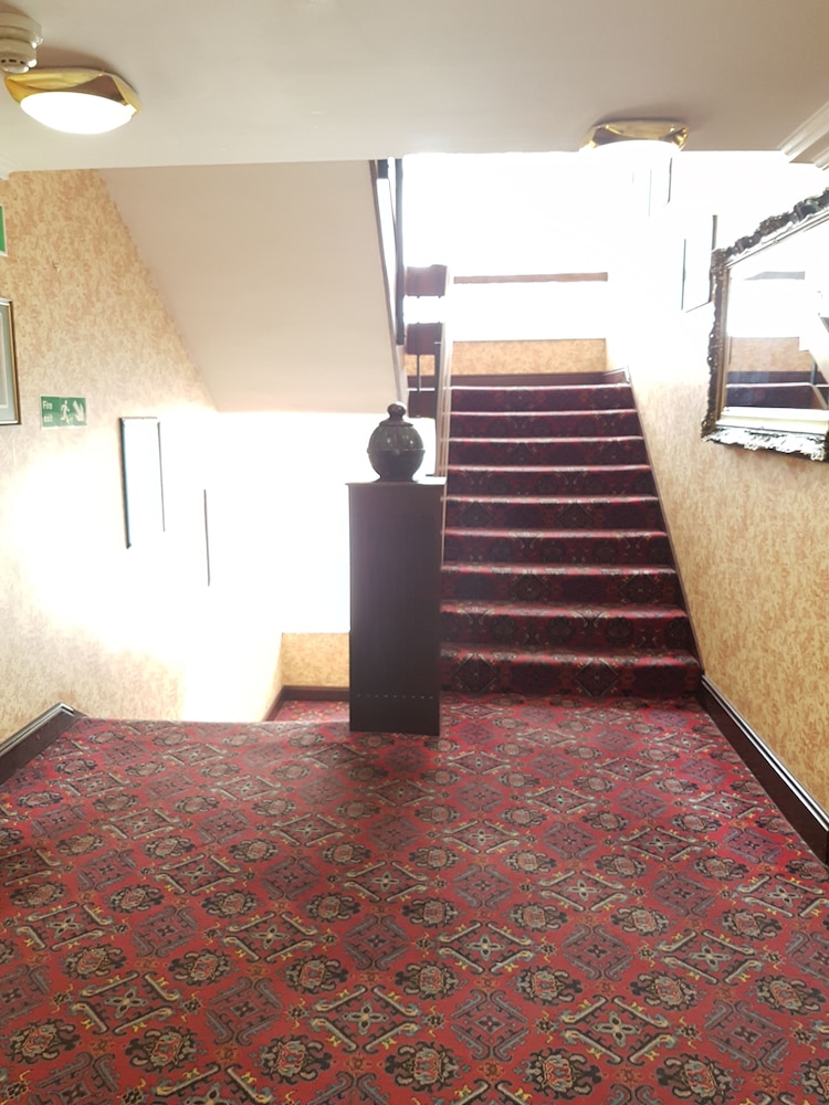 Altrincham Vacations - The Ashley Hotel - Property Image 4