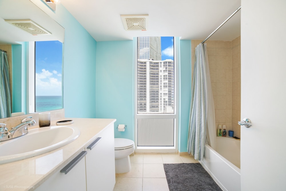 Balcony on the Ocean Picture Perfect