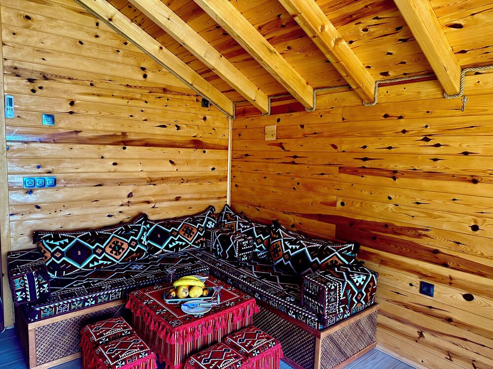 CELAZENİ BUNGALOV