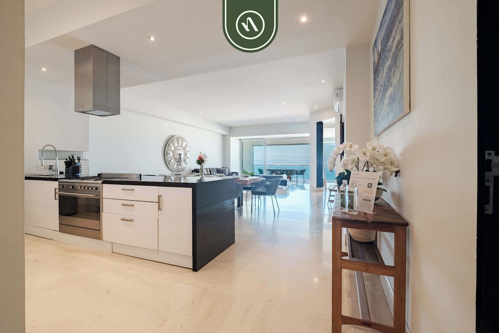Oceanview Penthouse With Private Pool - BBQ