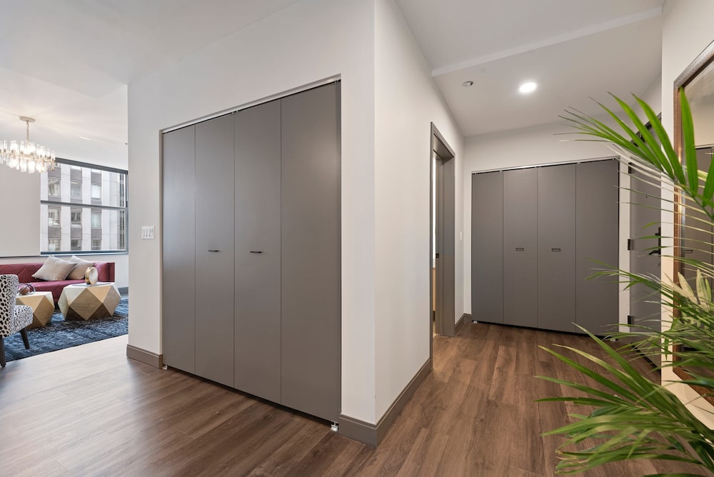 Central Location Exclusive Apts for Large Groups