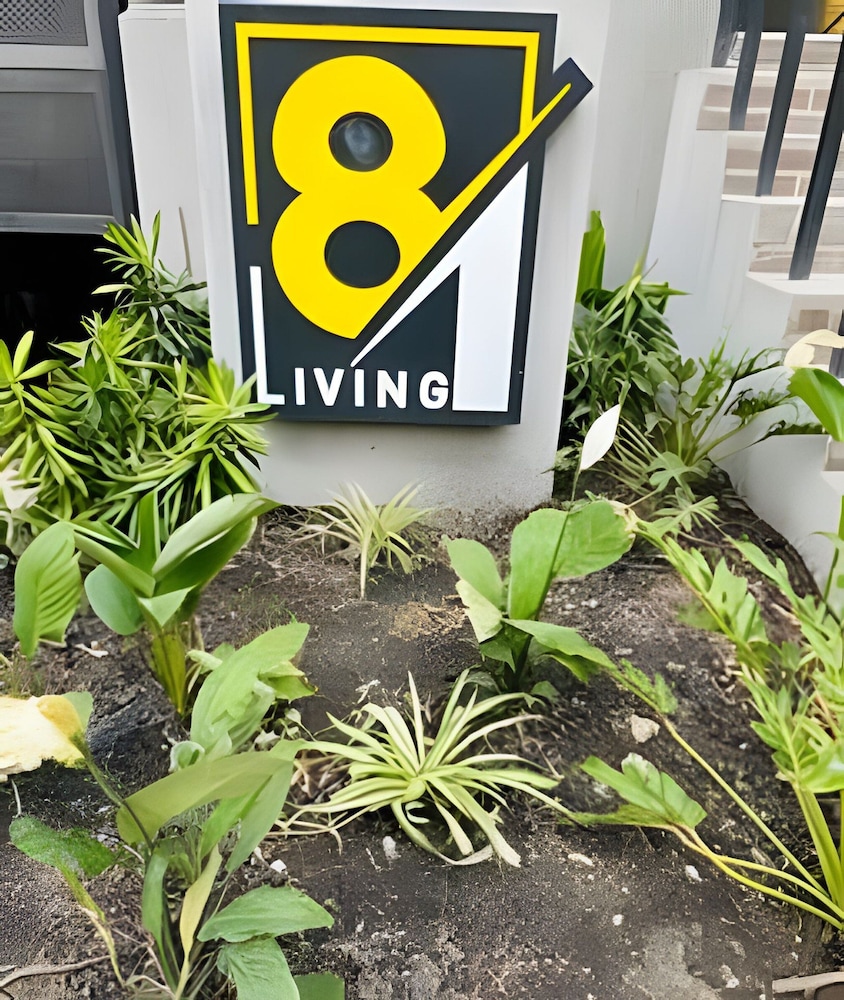 81 Living