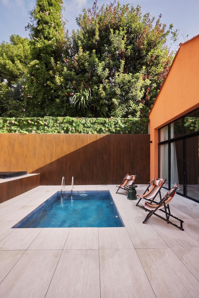 Eze Beach Residence