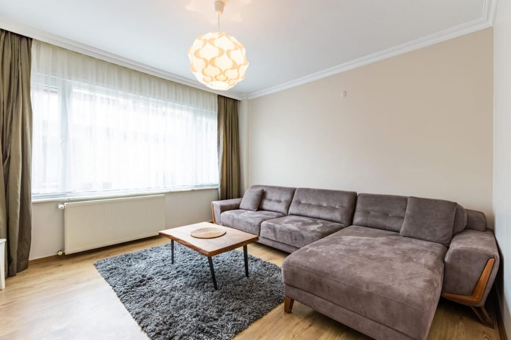 Cozy Flat With Dreamy Bosphorus View in Beyoglu