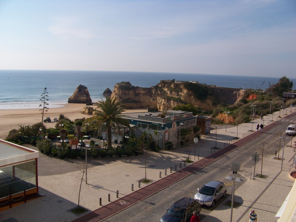 Apartamentos Varandas da Rocha view 2