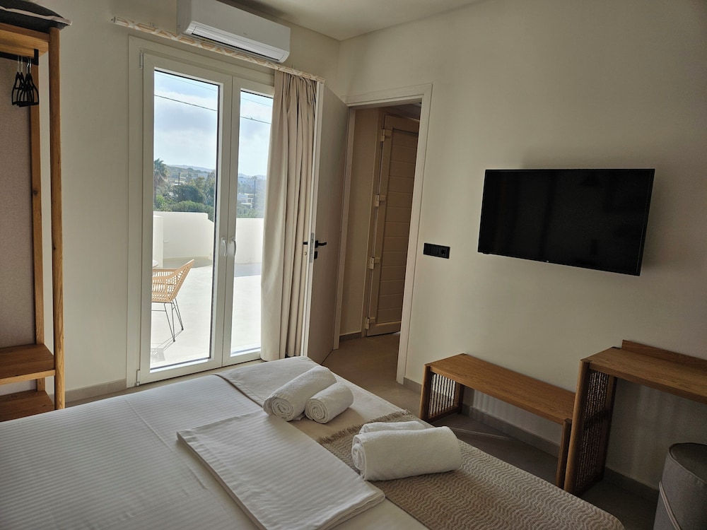 Aristotle Suites