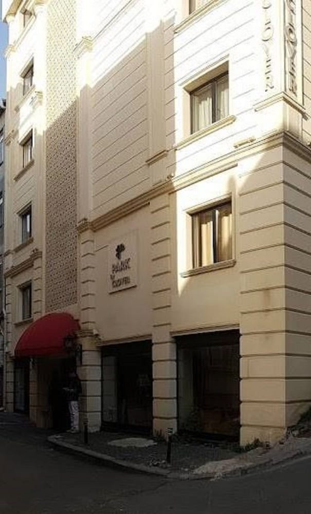 Park By Clover - Image 6