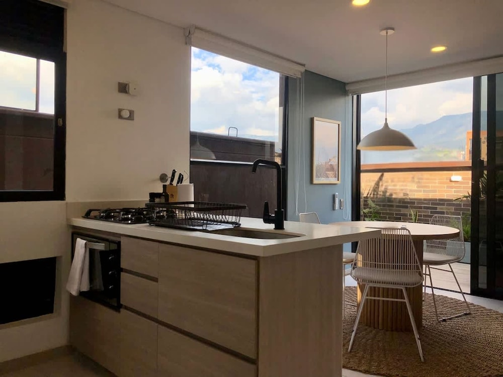 Cozy Studio w Balcony in Laureles Medell n