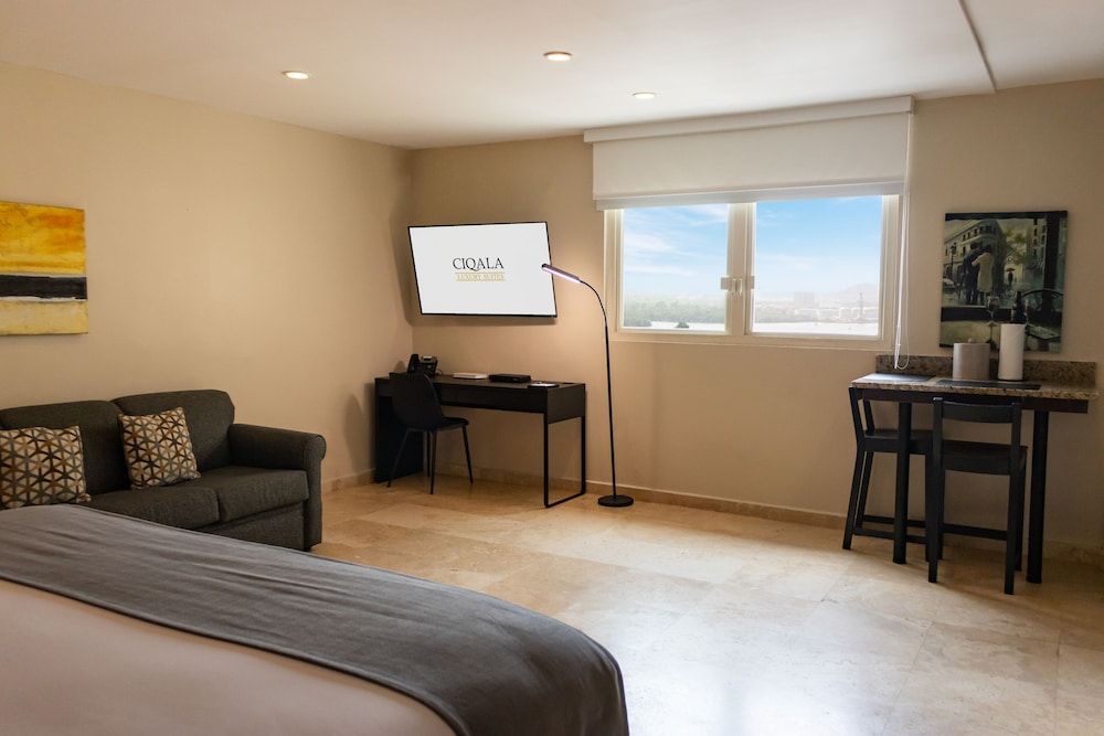 Ciqala Suites Hotel - Property Image 79