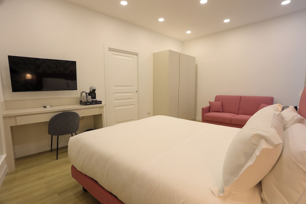 Elysium Relais