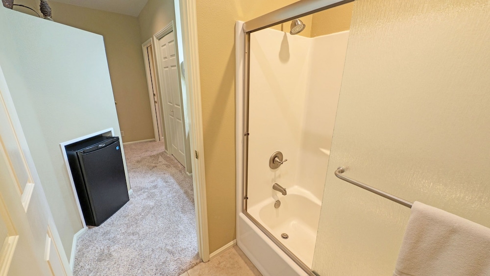 Mt Bachelor Village 332 2 Bedroom Condo