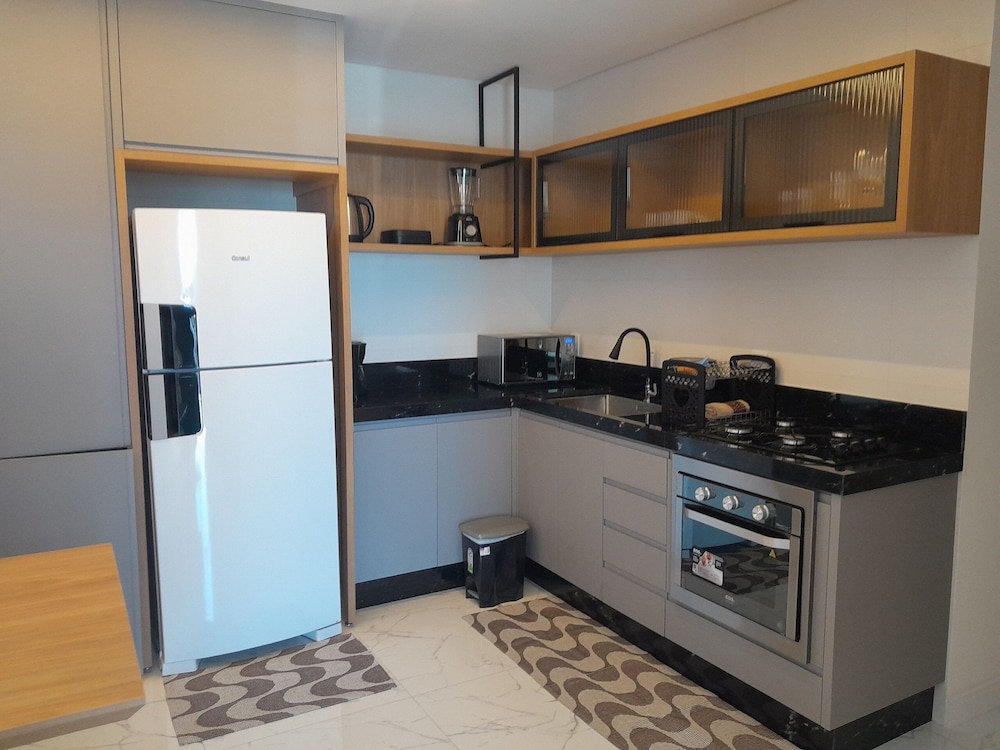 Ocean View Apt 550m From the Beach Gev1304