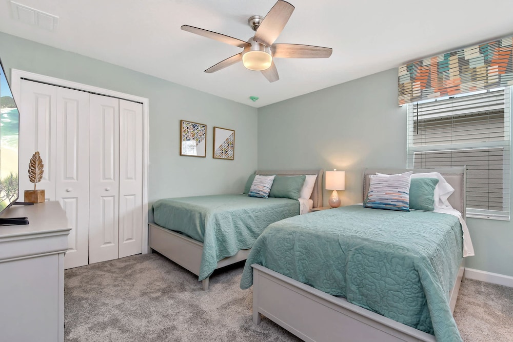 Home 9 Bed Pool Best Location Storey Lake