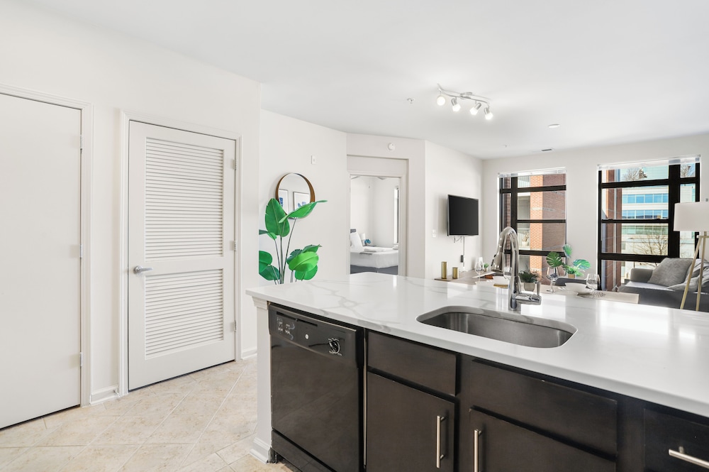 DC Charm in Crystal Apartments