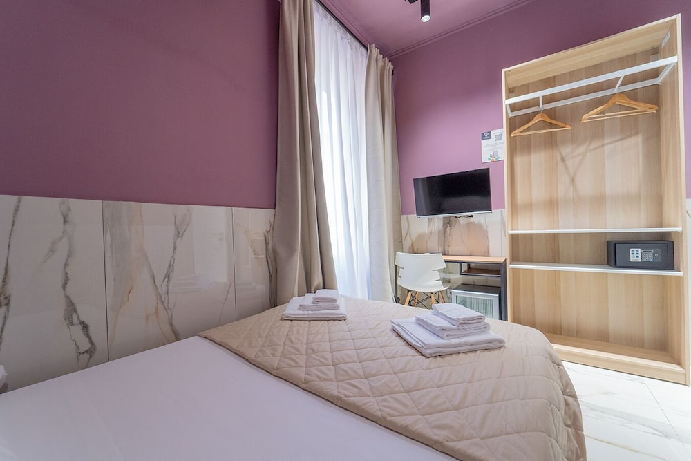 P.C. Boutique H. Napoli Centro by ClaPa Group Dislocated Hospitality