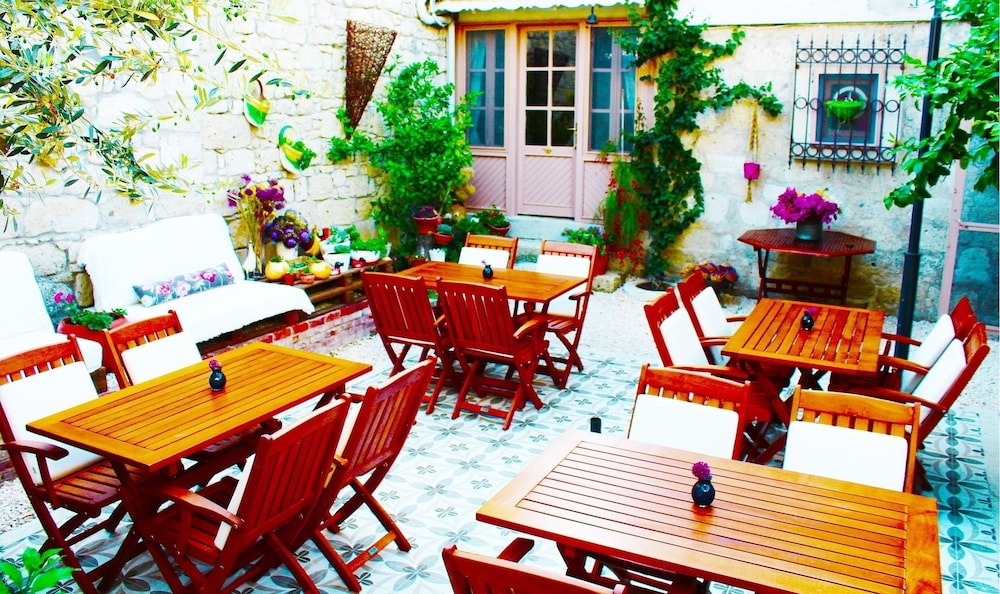 Lilyum Alaçatı Butik Otel - Image 10