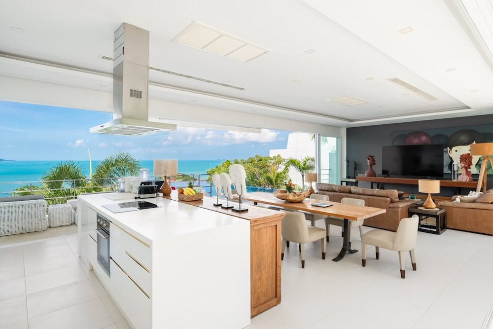 Luxury Sea View Pool Villa L at Unique Residences