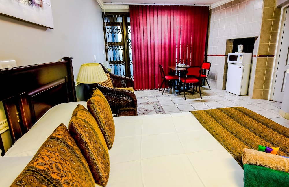 Caesars Guesthouse & Conference Centre