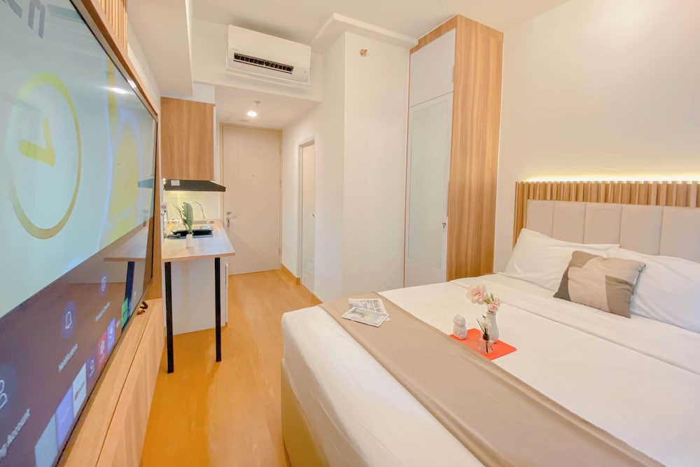Cozy Studio at 37th Floor Tokyo Riverside PIK 2 Apartment