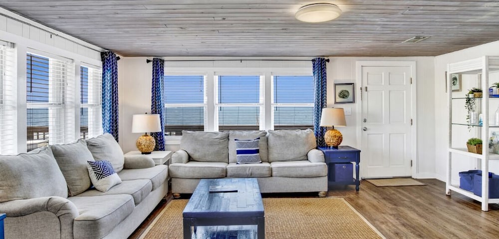 Legasea Beach House