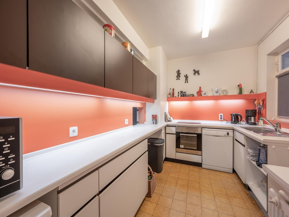 Apartment in Duinbergen by the Sailing School
