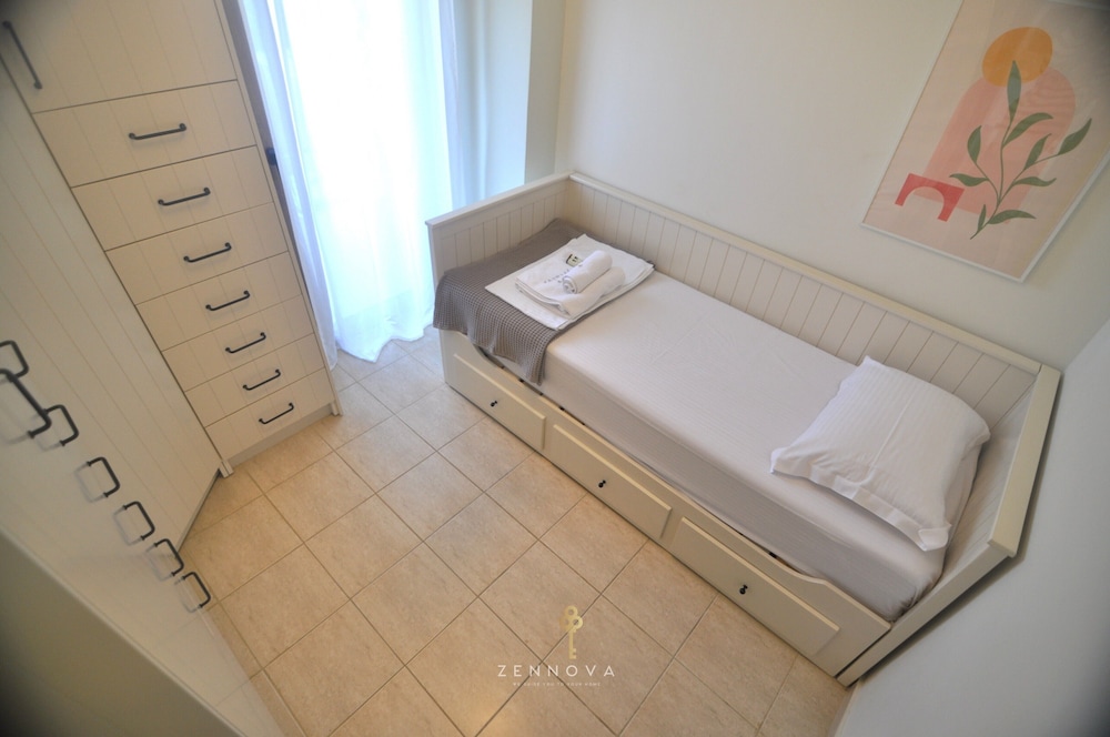 Zennova 63 Nikiti Summer Apt