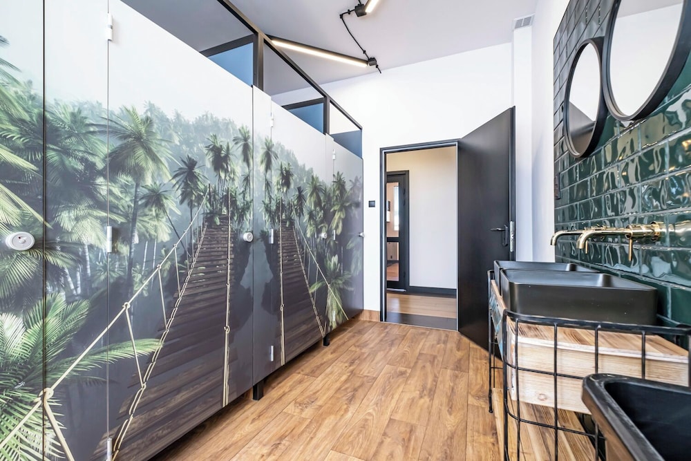 VOLA Hostel