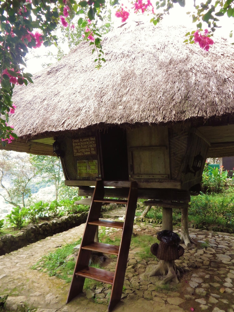 Native Village Inn