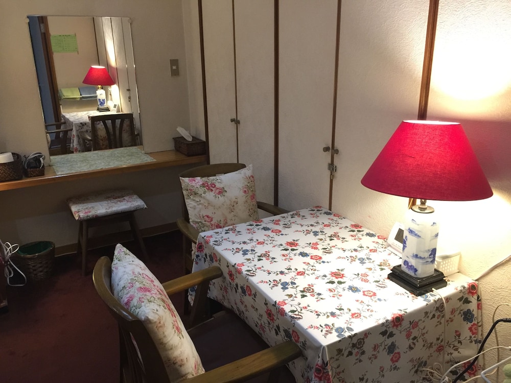 Ladies Inn moTomachi - Caters to Women