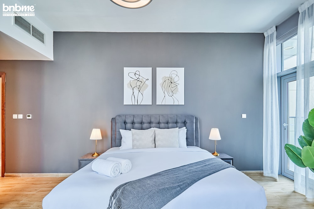 2B-Amna Tower-3504 by bnbme homes