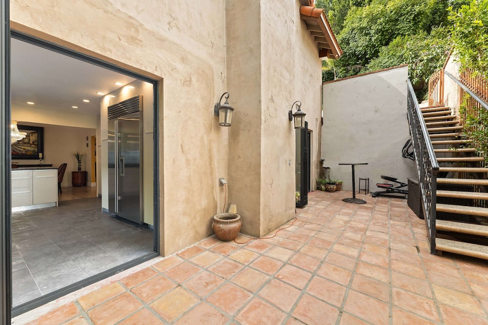 Allura Studio City Mediterranean With Private Pool