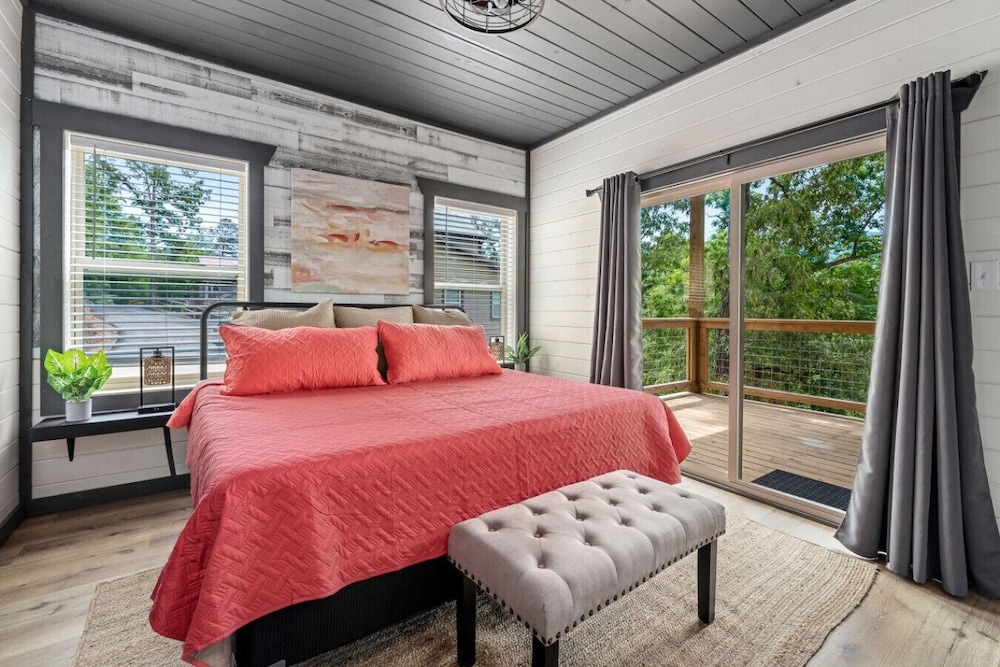 Summit Luxe Resort