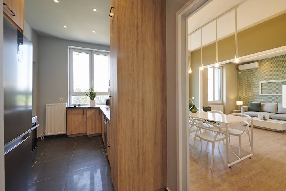 Ma Maison Acropolis Mansion 3bdr Suite N 6 400mbps