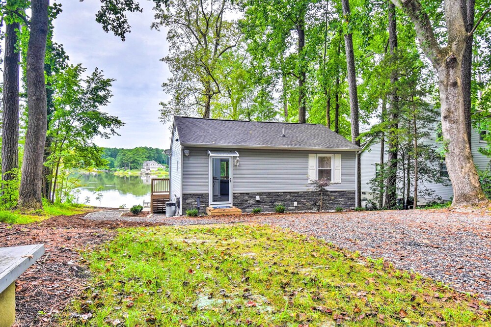 Relaxing Riverfront Cottage w/ Boat Dock!