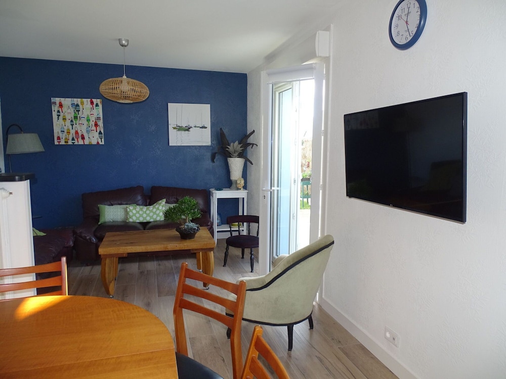 Holiday Home in Quiberon Near by Sandy Beaches