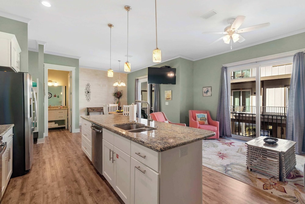 Little Lagoon Cottage for 8 - Free Activities