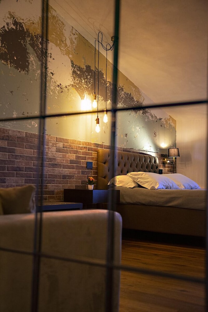 MANTRA Suite&Room