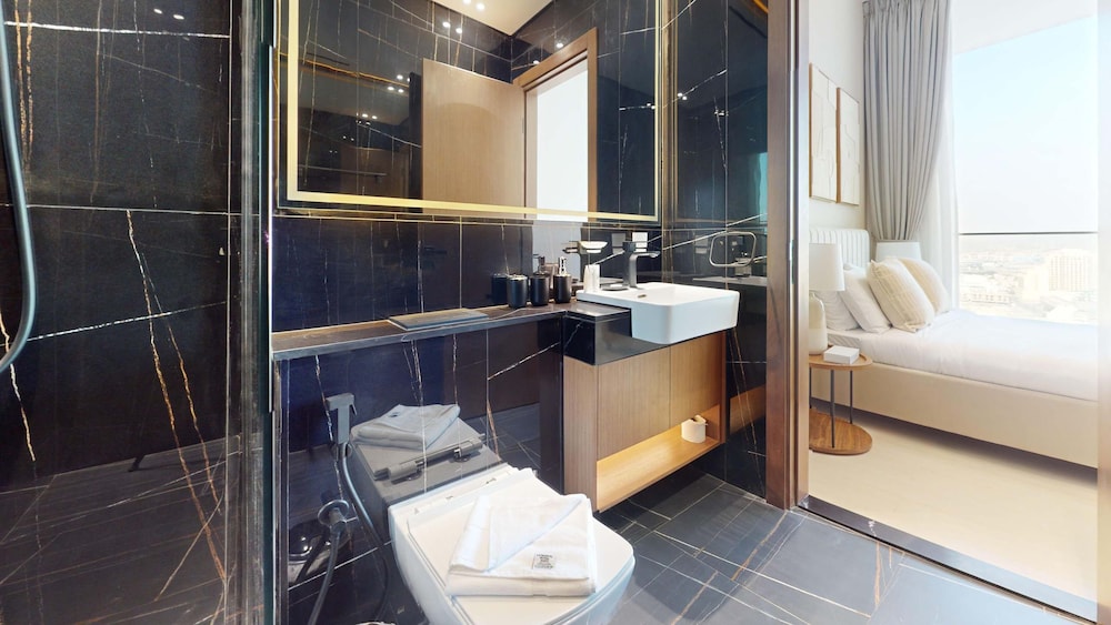 PVH - City View 1BR - Binghatti House