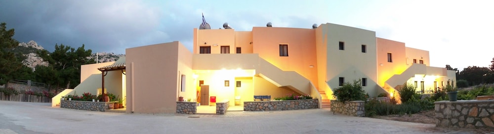 Miraluna Hotel