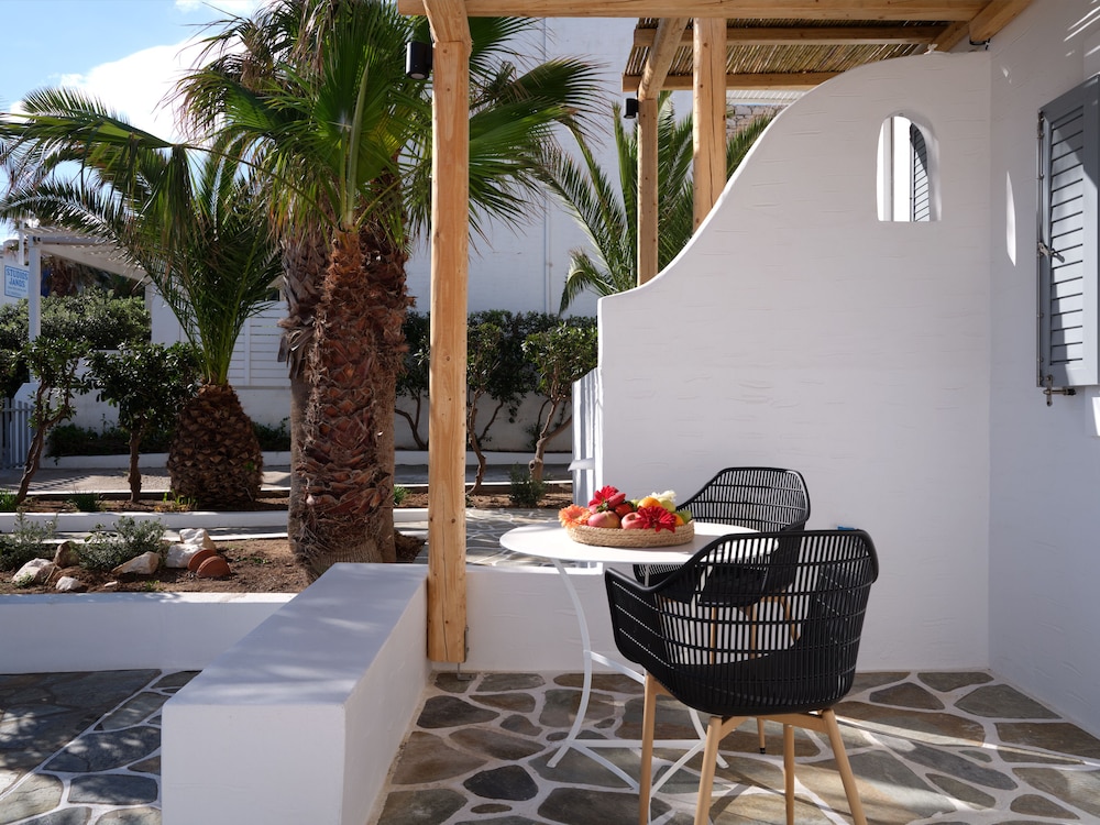 Ariti Seaside Residence view 3