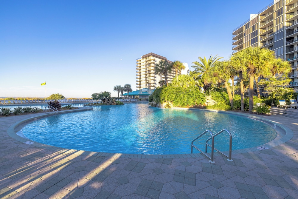 2BR Condo in Edgewater Resort With Golf, Tennis, Pools & Free Tram Service!