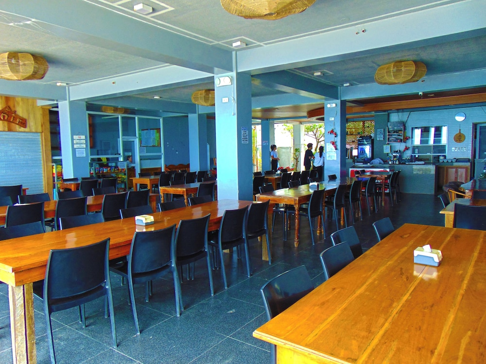 Casa Victoria Beach Resort and Restaurant