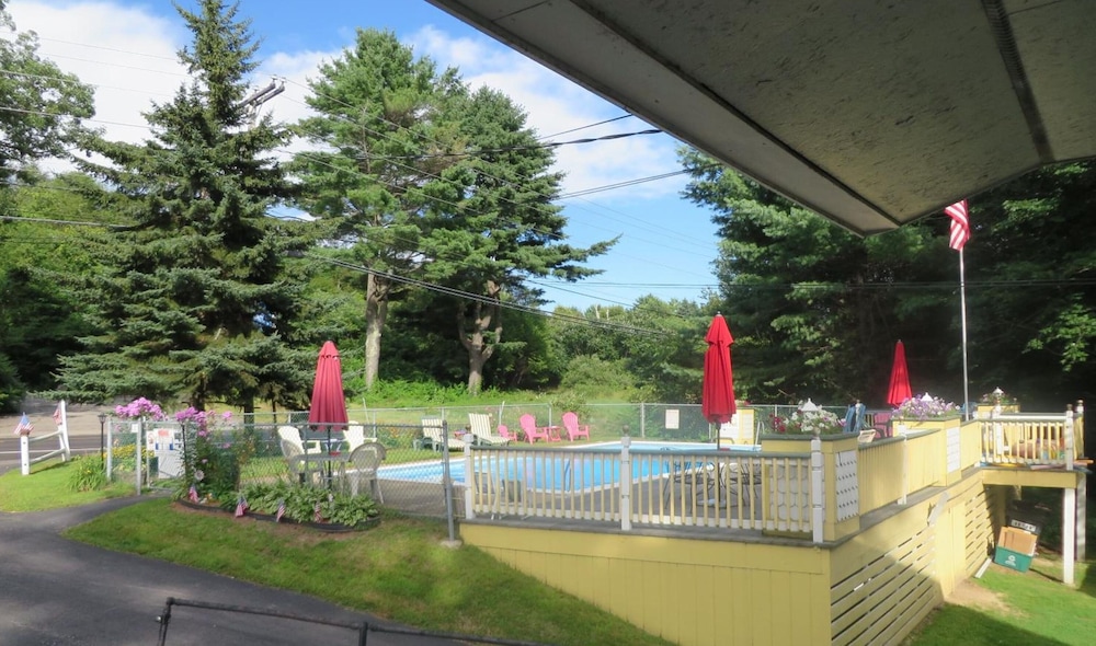 Lake Winnipesaukee Motel
