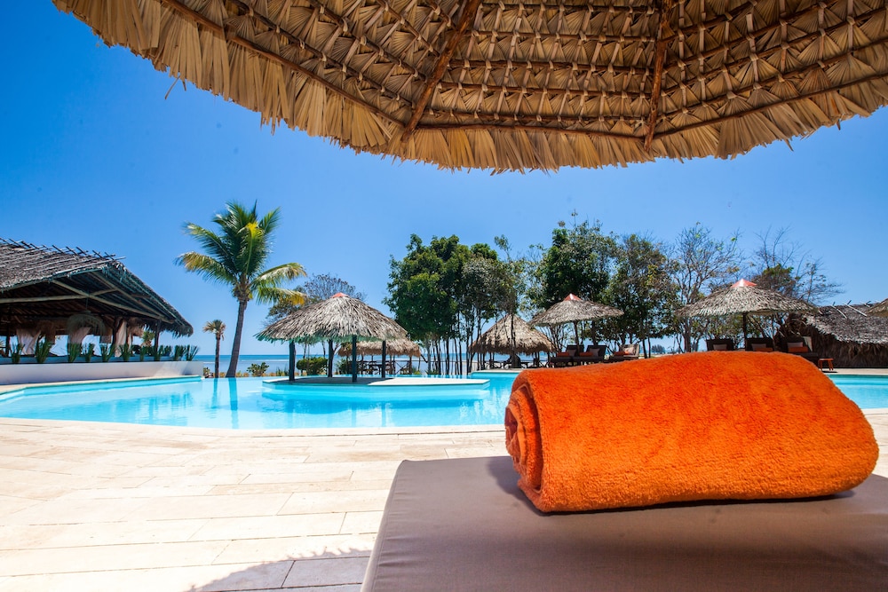 Antsanitia Resort