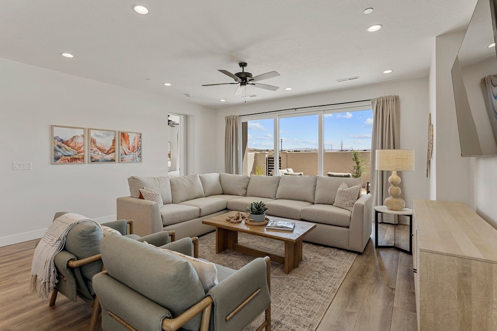 Isle Of Adventure 6 Bedroom Townhouse